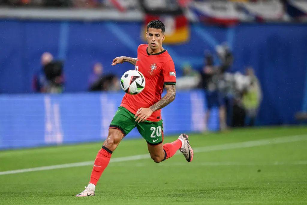 也引发了媒 也引发了媒