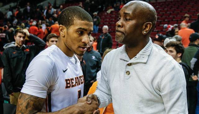 更是两队实 更是两队实