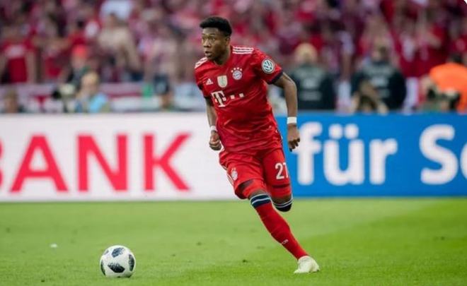 被球迷们长 被球迷们长