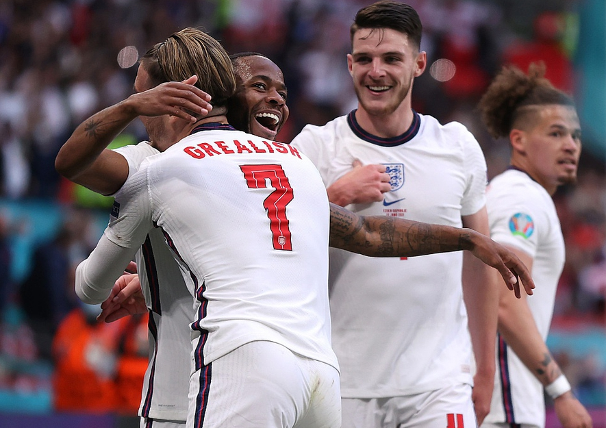 同样极具这 同样极具这