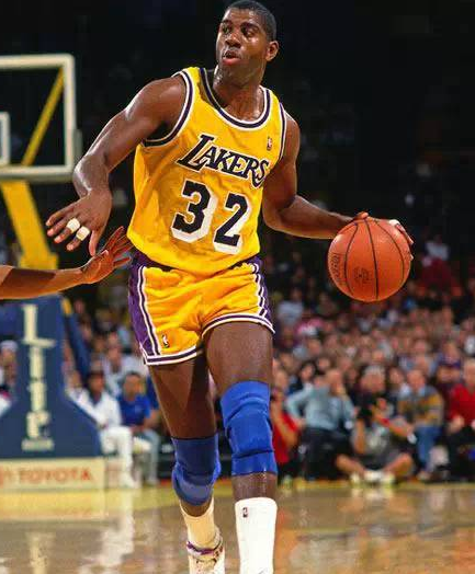 身价强势回 身价强势回