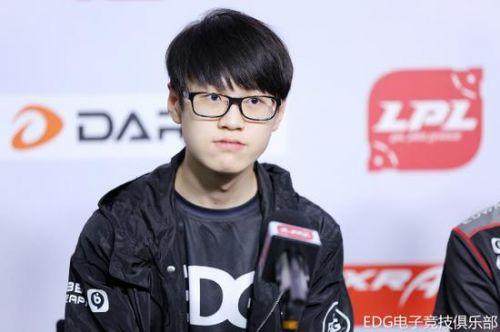小盲位 小盲位